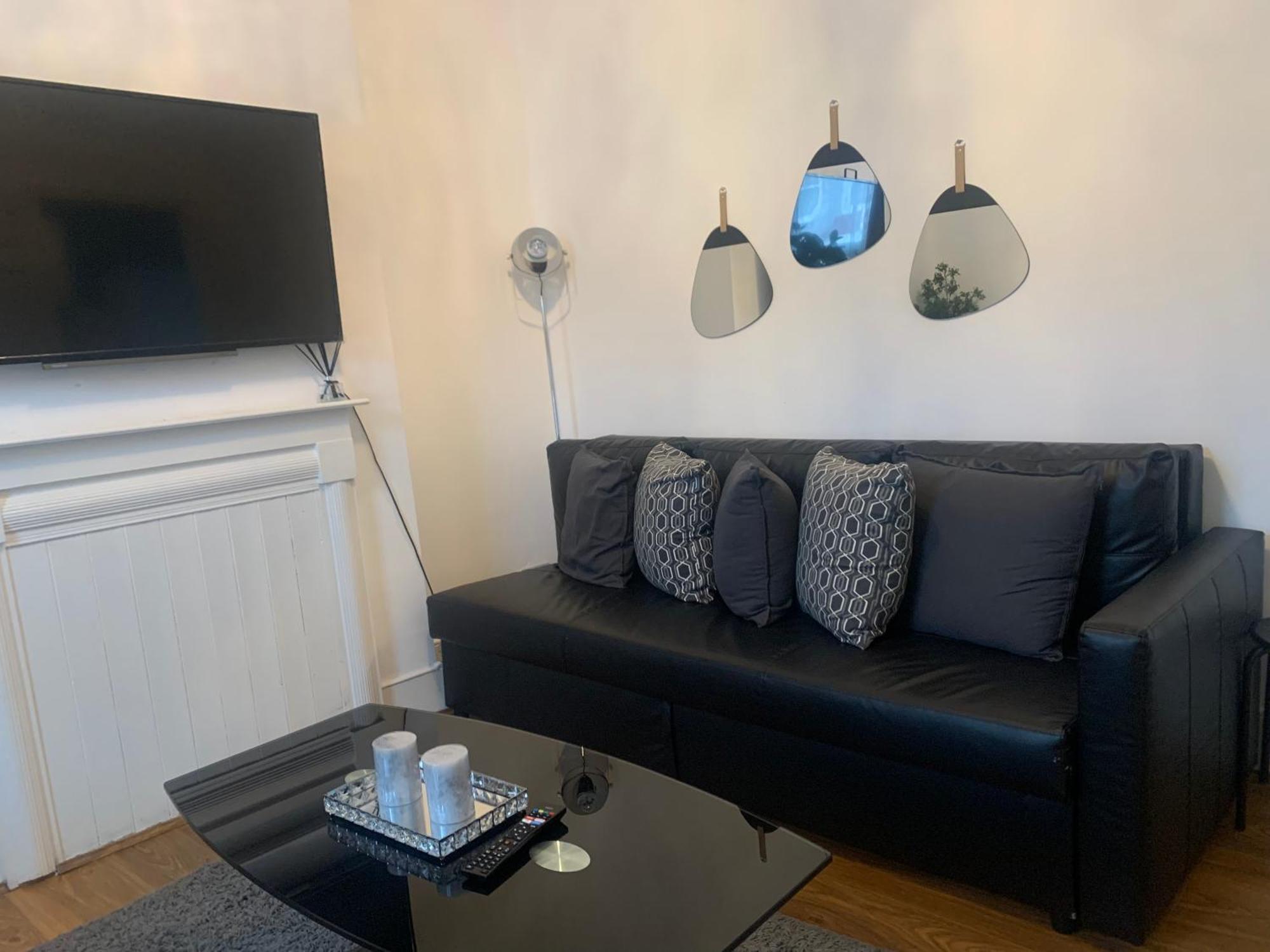 L A Place Croydon, London Villa Norwood ภายนอก รูปภาพ