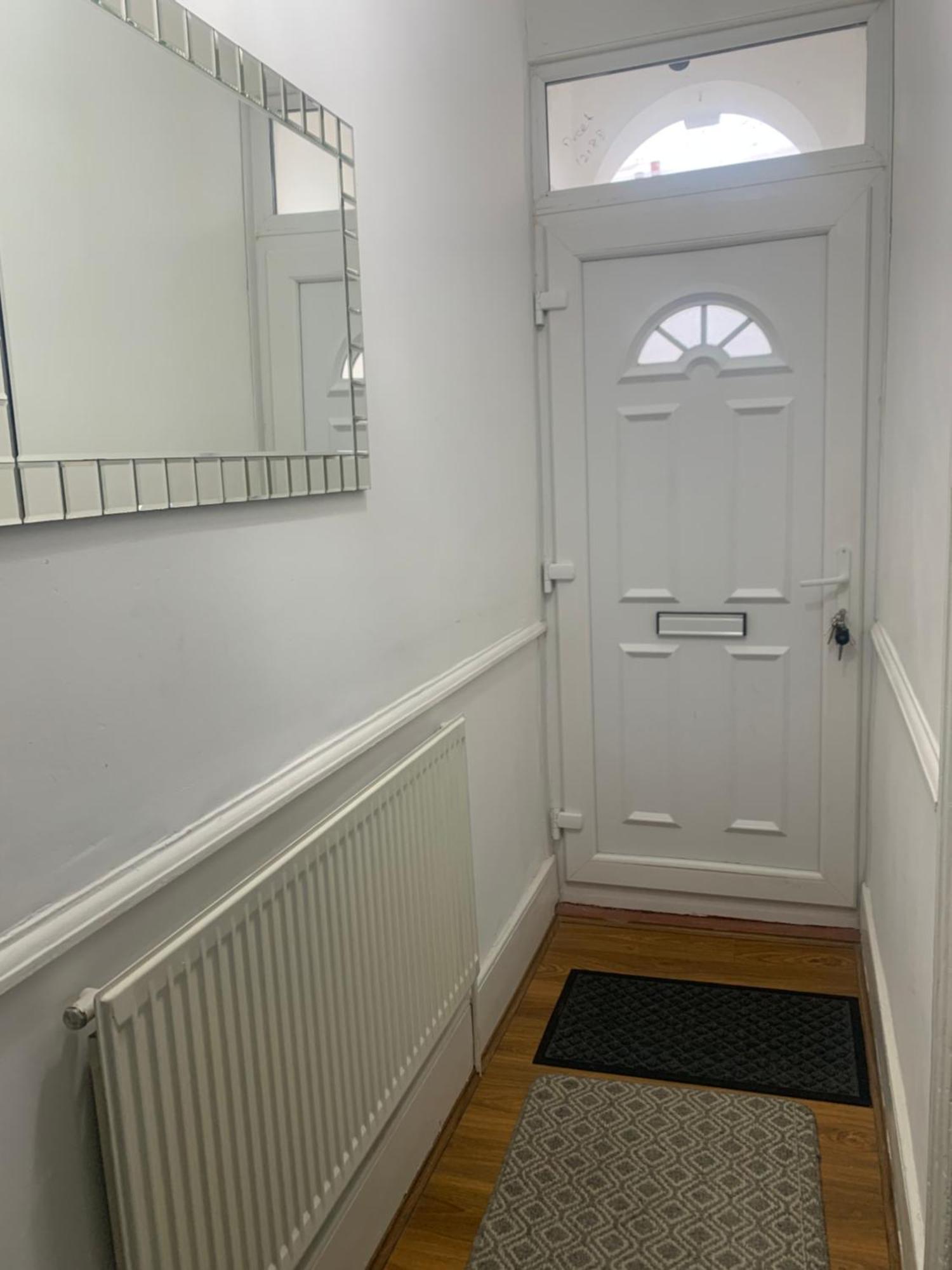 L A Place Croydon, London Villa Norwood ภายนอก รูปภาพ